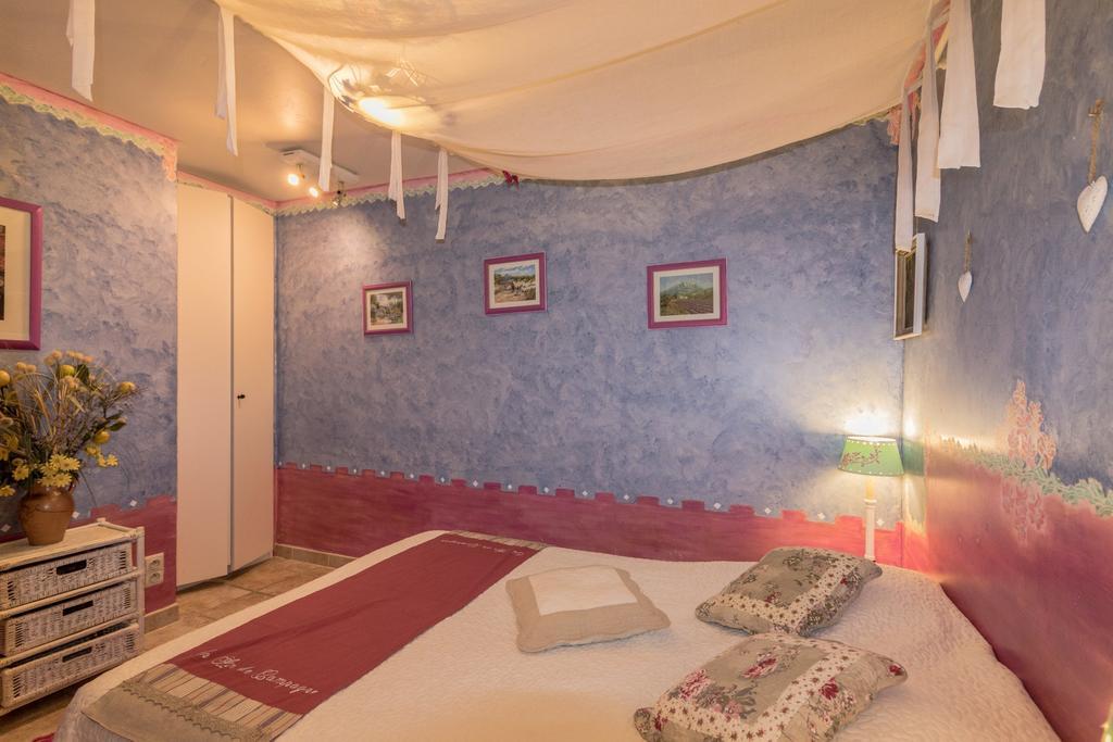 Apartmán Locaspera Spéracèdes Exteriér fotografie
